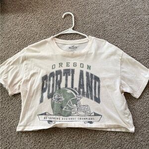 Hollister Cream Oregon Portland Graphic Tee